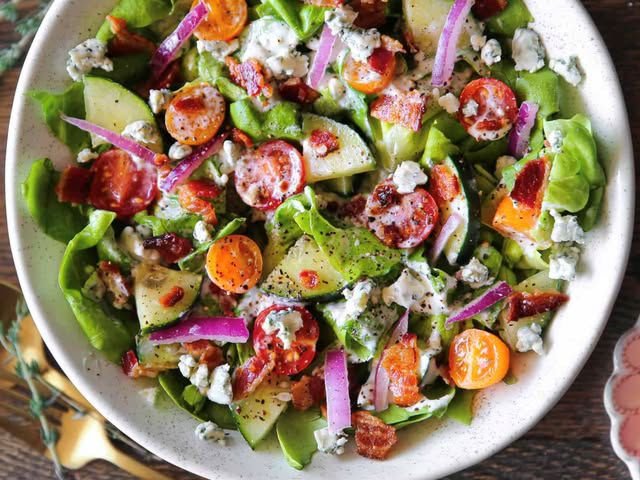 Butter Lettuce & Tomato Salad